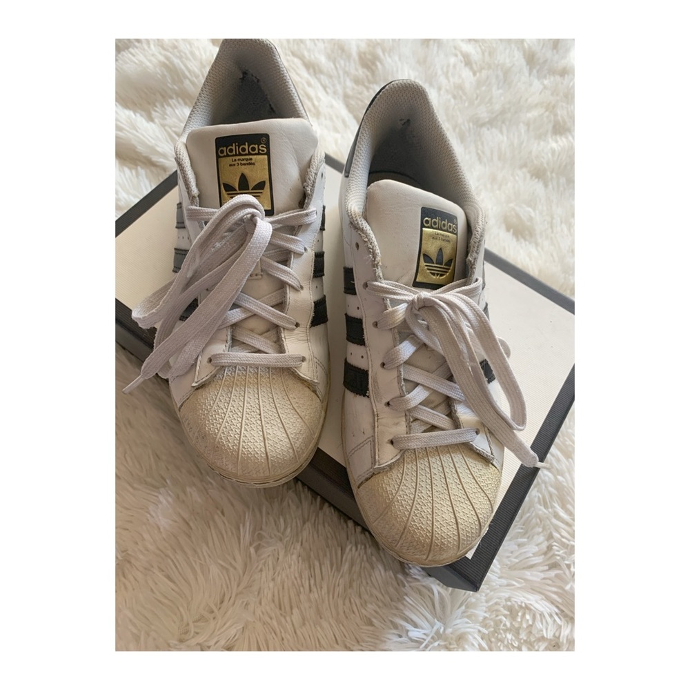 Adidas Superstar Sneakers SIZE 6.5 (US Women)